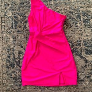 Superdown front knot dress in hot pink.